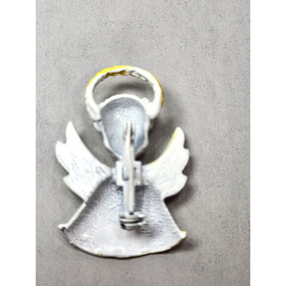 Cute Vintage Enamel Angel Brooch Pin Mini Figurine Small 1.5" 60s/70s - Picture 2 of 3